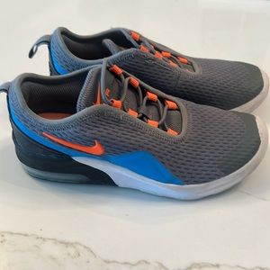 Nike Air little boys size 1. Worn once and were too small.